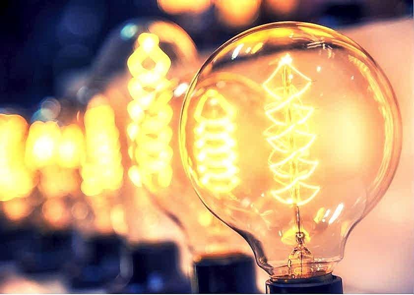 ¿Cómo te afecta el precio de la luz hoy, a tu factura regular?  